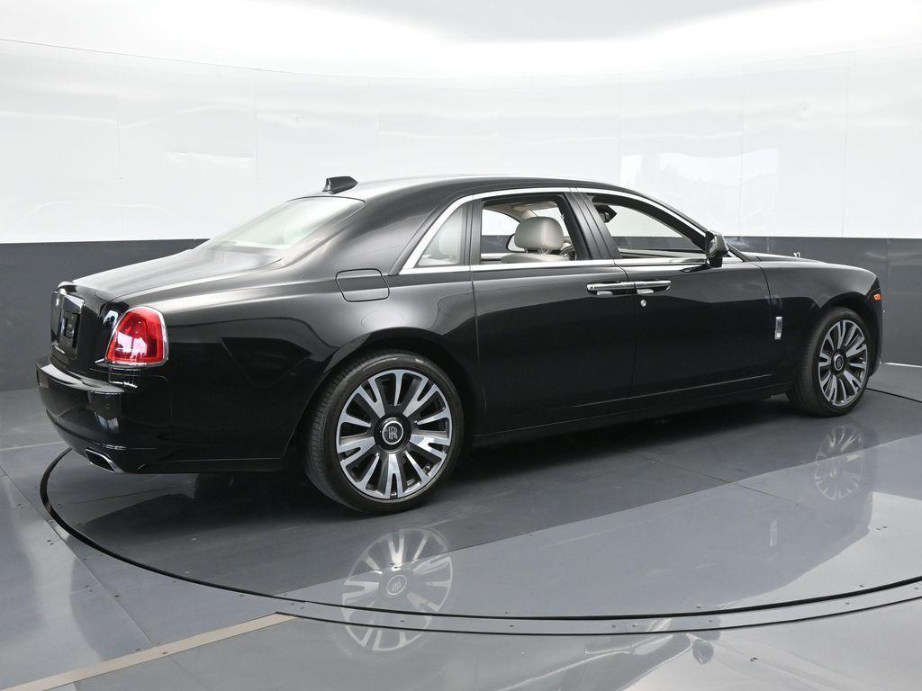 used 2018 Rolls-Royce Ghost car, priced at $179,550