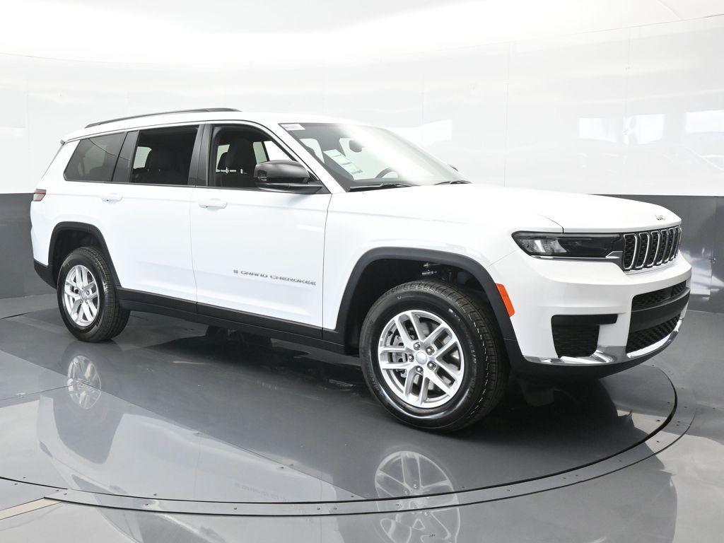 new 2024 Jeep Grand Cherokee L car, priced at $41,623
