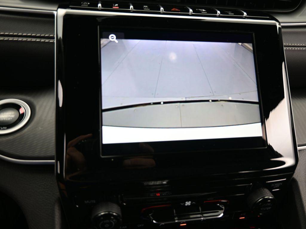 new 2024 Jeep Grand Cherokee L car, priced at $41,623