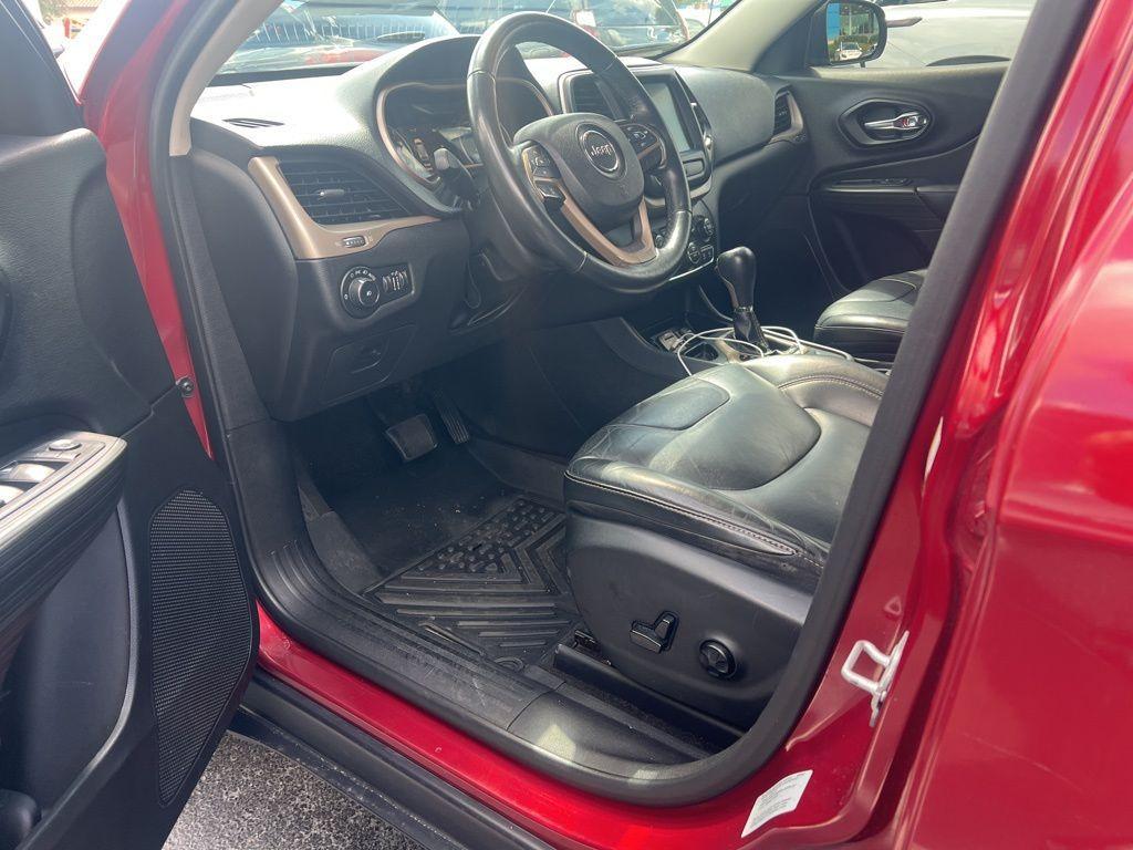 used 2016 Jeep Cherokee car, priced at $12,975