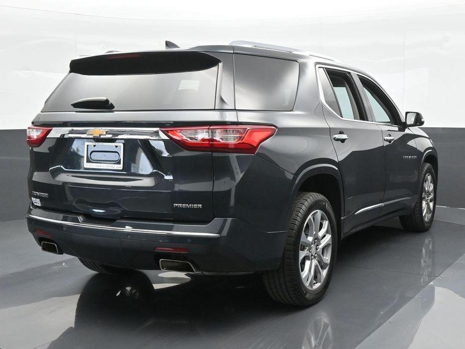 used 2021 Chevrolet Traverse car, priced at $28,699