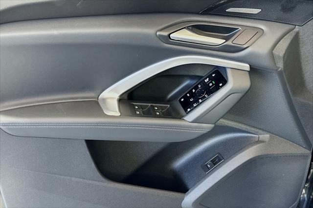 new 2025 Audi Q5 car, priced at $61,300