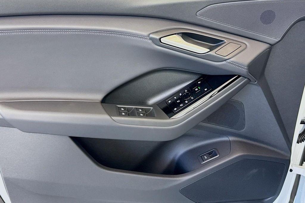 new 2025 Audi Q6 e-tron car, priced at $70,985