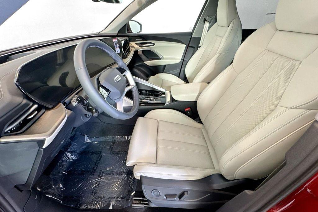 new 2025 Audi Q5 car, priced at $61,390
