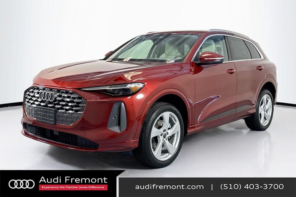 new 2025 Audi Q5 car, priced at $61,390