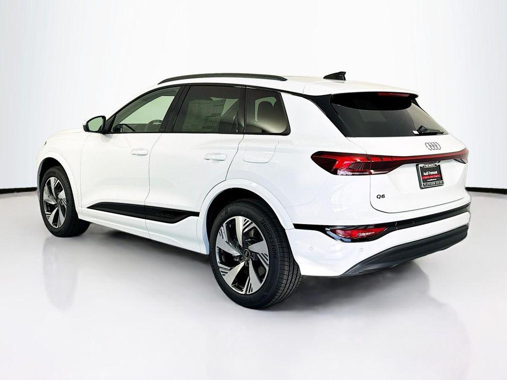 new 2025 Audi Q6 e-tron car, priced at $75,425