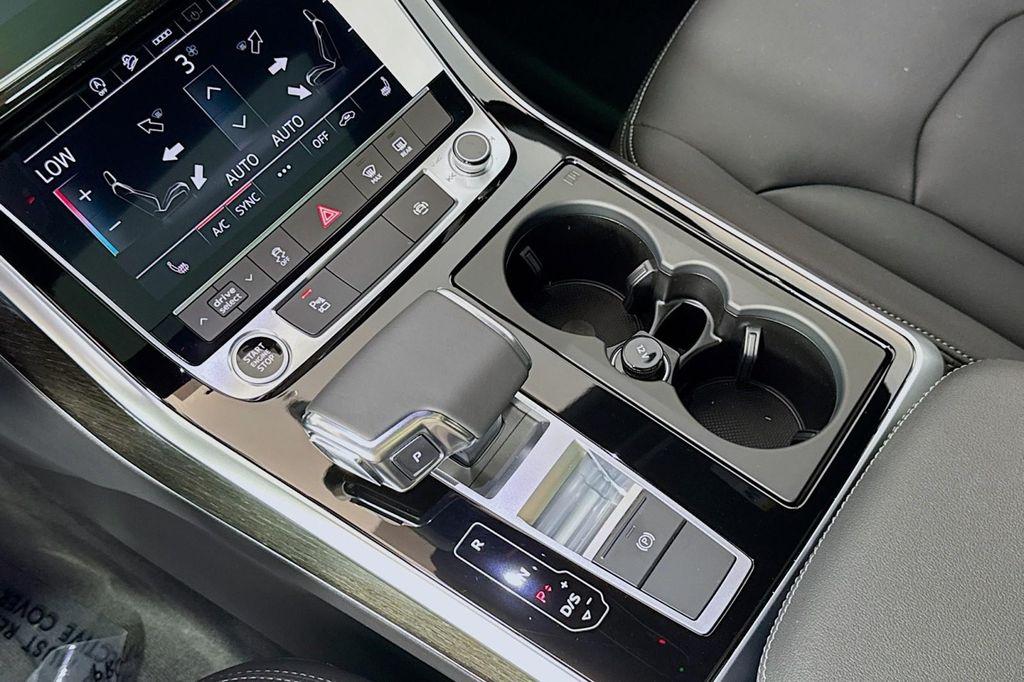 new 2025 Audi Q7 car, priced at $68,805