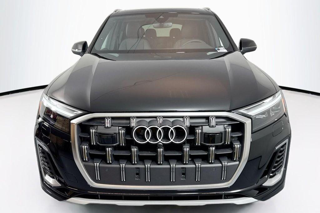new 2025 Audi Q7 car, priced at $68,805