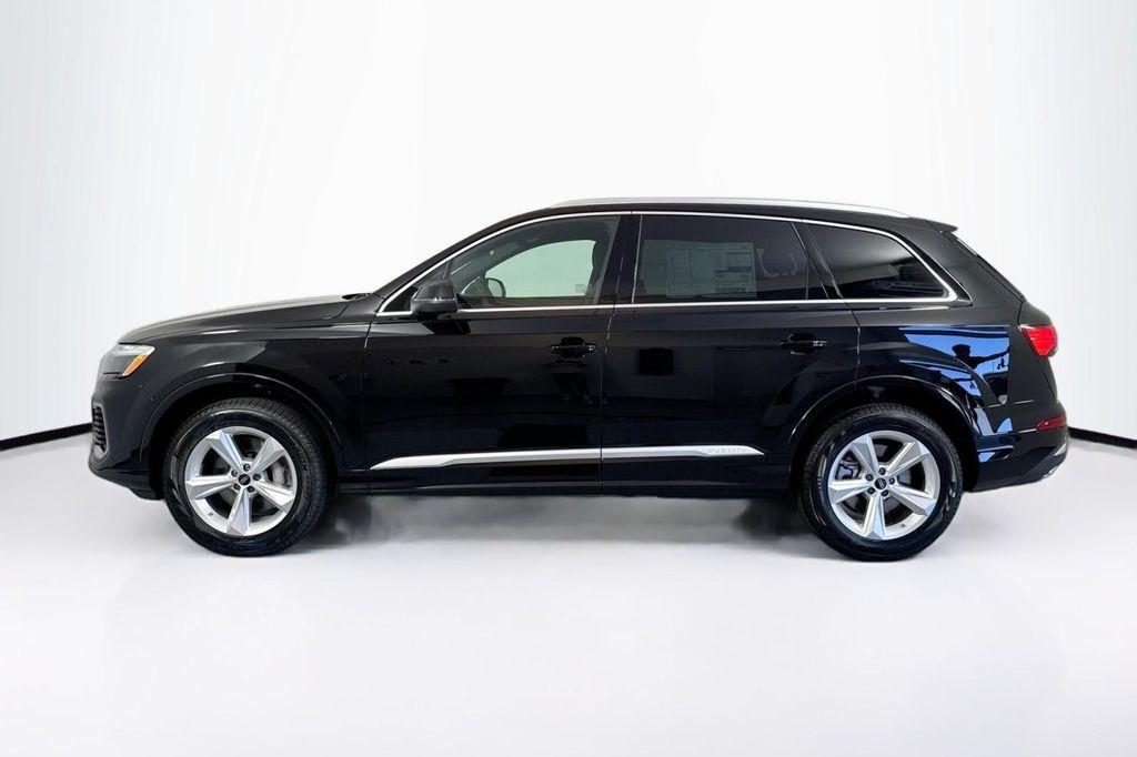 new 2025 Audi Q7 car, priced at $68,805
