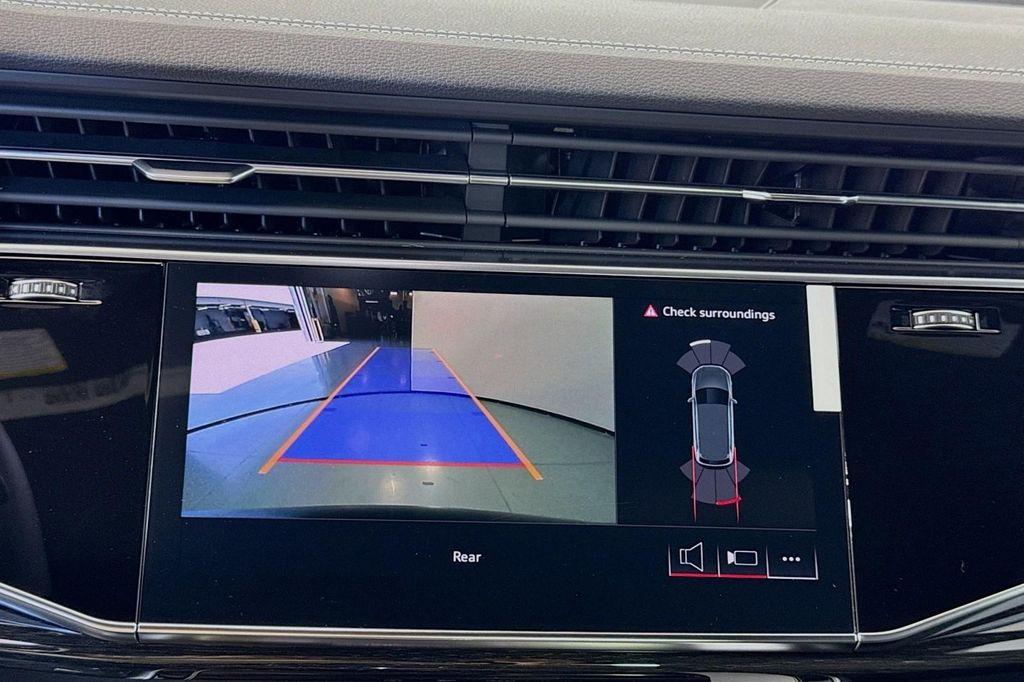 new 2025 Audi Q7 car, priced at $68,805