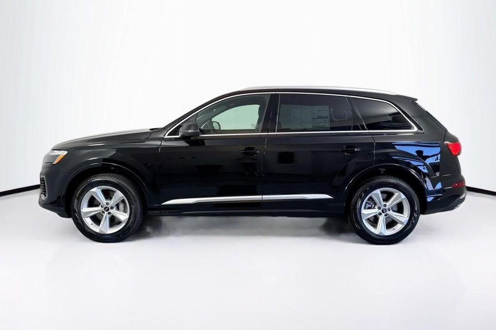 new 2025 Audi Q7 car, priced at $68,805