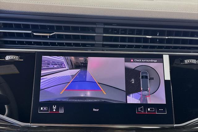 new 2025 Audi Q7 car, priced at $77,750
