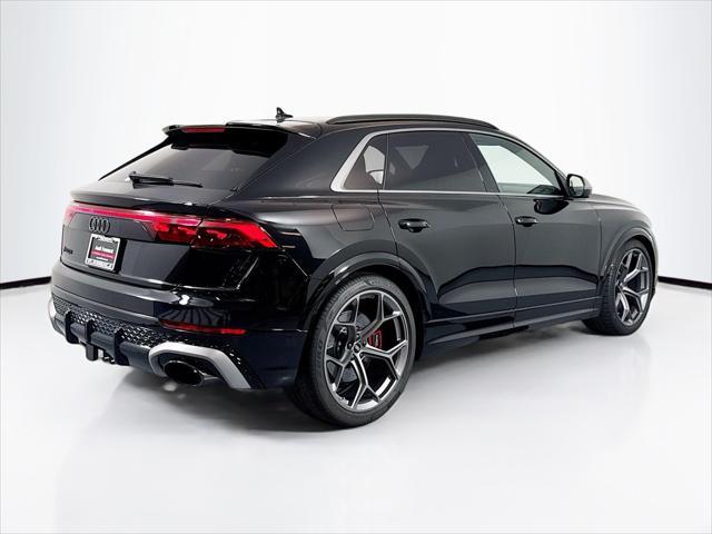 new 2025 Audi RS Q8 car, priced at $150,330