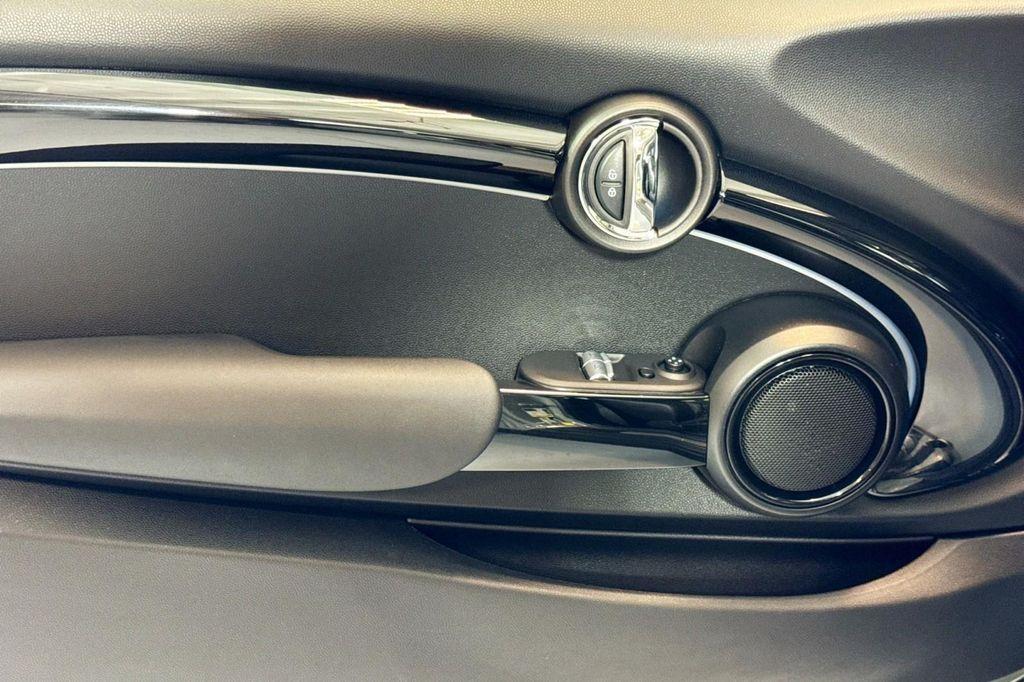 used 2022 MINI Hardtop car, priced at $18,884