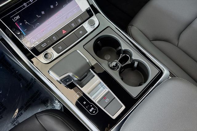 new 2025 Audi Q7 car, priced at $77,750