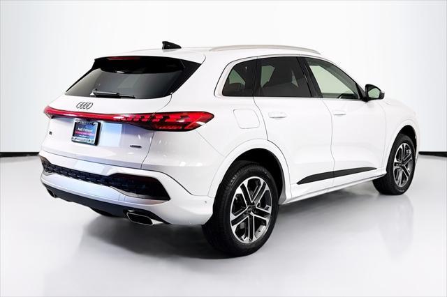 new 2025 Audi Q5 car, priced at $60,590