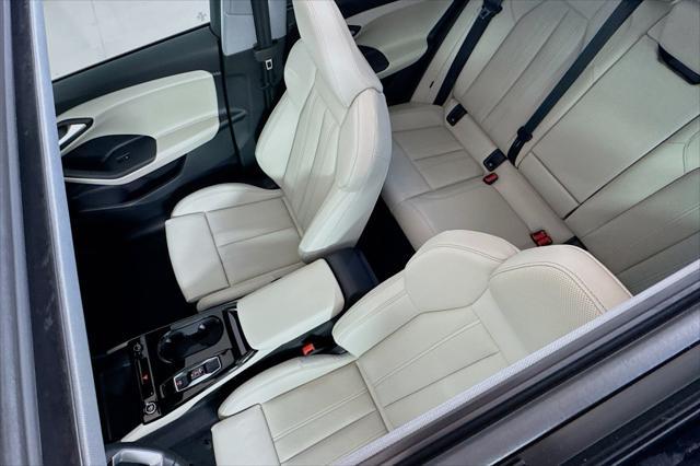 new 2025 Audi Q6 e-tron car, priced at $75,425