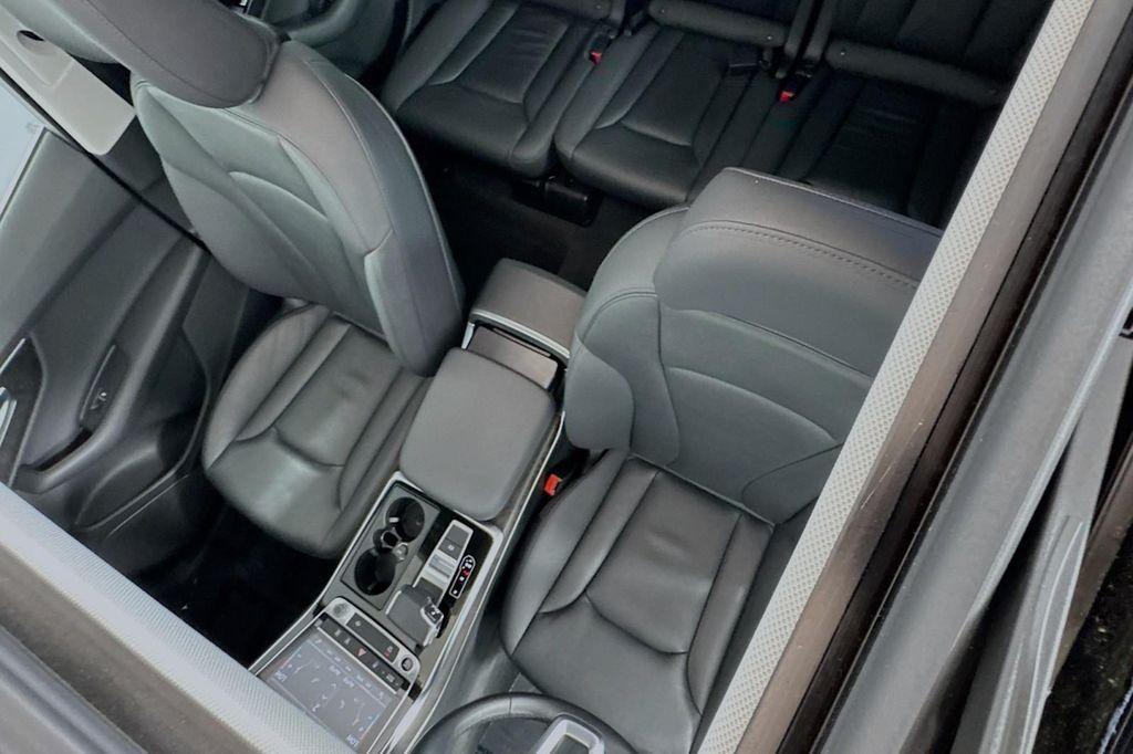 used 2023 Audi Q7 car, priced at $40,444