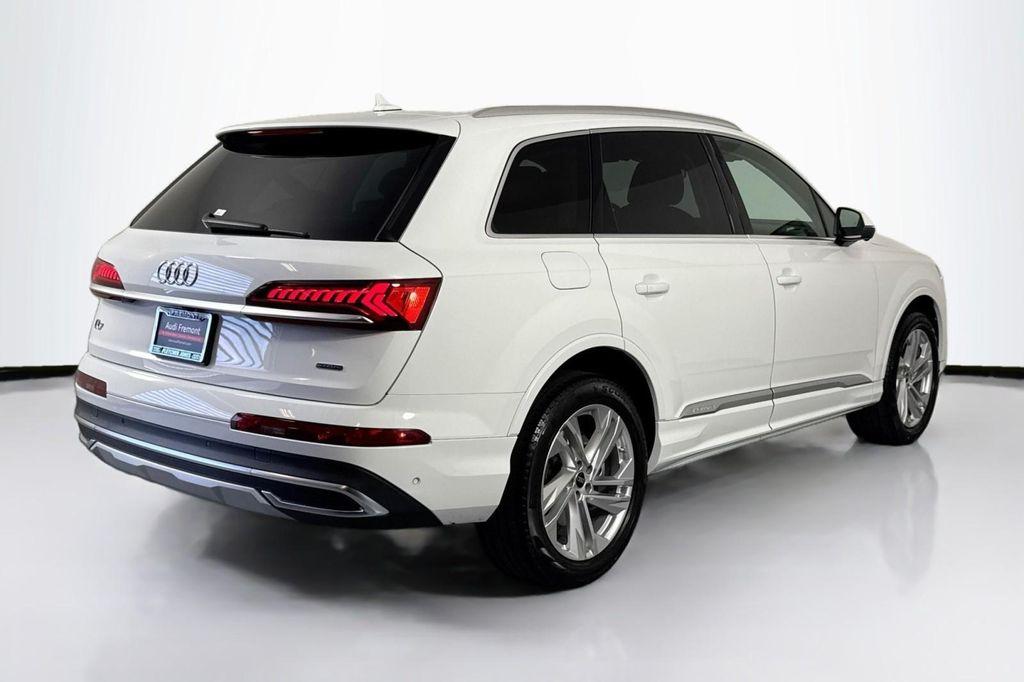 used 2023 Audi Q7 car, priced at $40,444