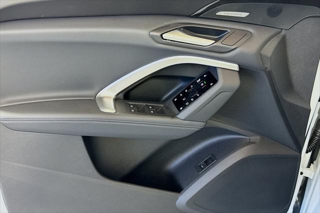 new 2025 Audi Q5 car, priced at $60,325