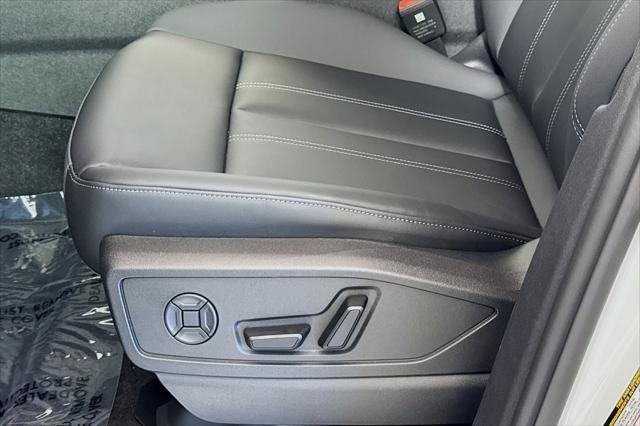 new 2025 Audi Q5 car, priced at $60,325