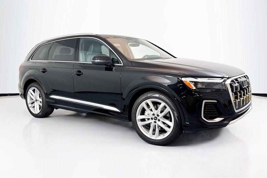 new 2025 Audi Q7 car, priced at $76,440