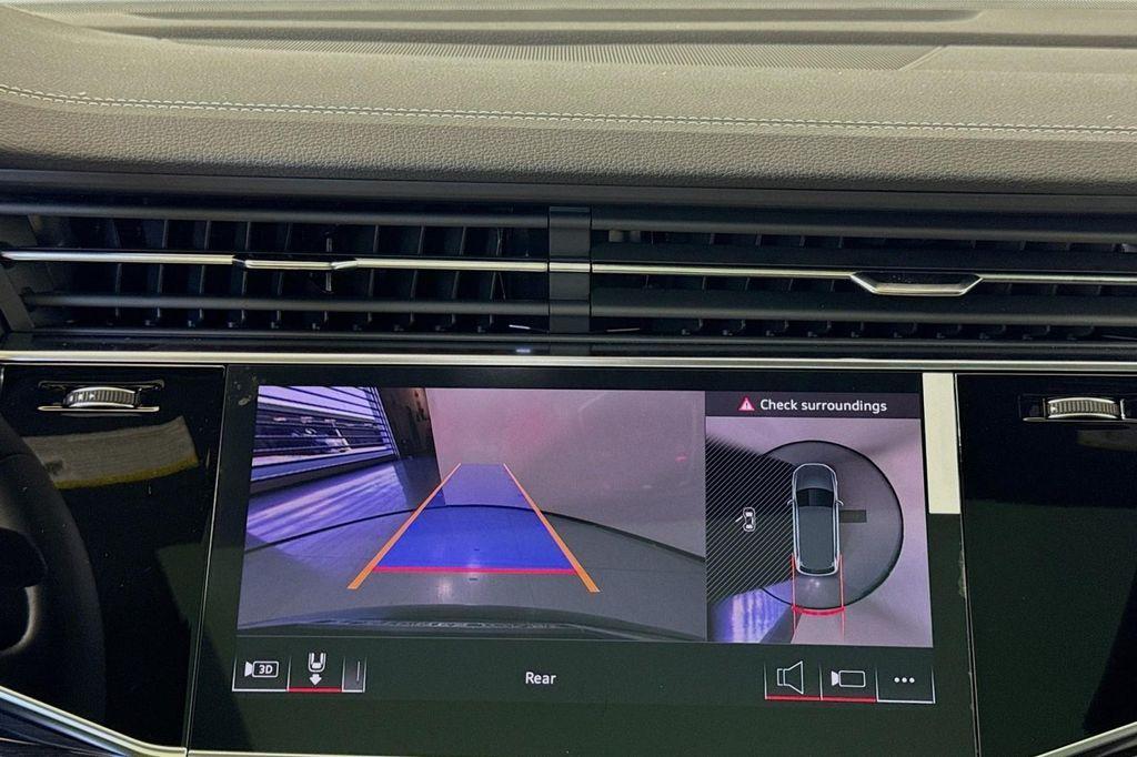 new 2025 Audi Q7 car, priced at $76,440