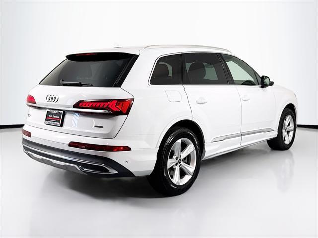 used 2024 Audi Q7 car, priced at $43,444