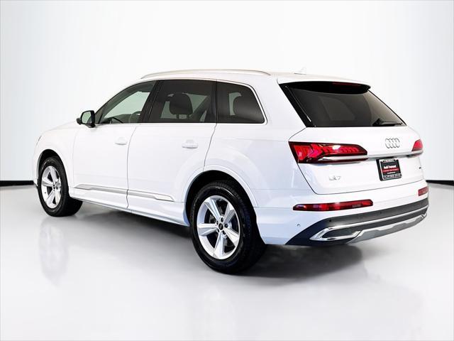used 2024 Audi Q7 car, priced at $43,444