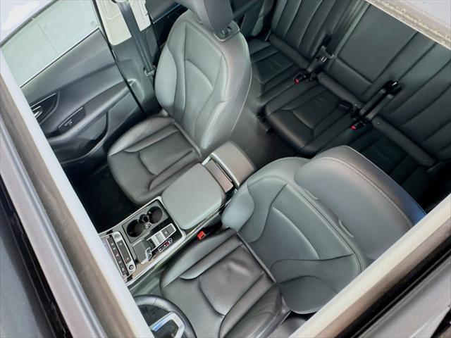 used 2024 Audi Q7 car, priced at $43,444