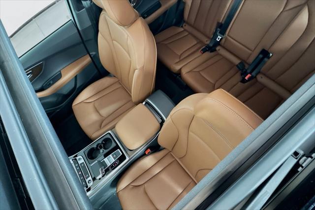 new 2025 Audi Q7 car, priced at $77,695