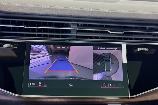 new 2025 Audi Q7 car, priced at $77,695