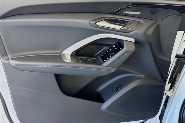 new 2025 Audi Q5 car, priced at $60,325