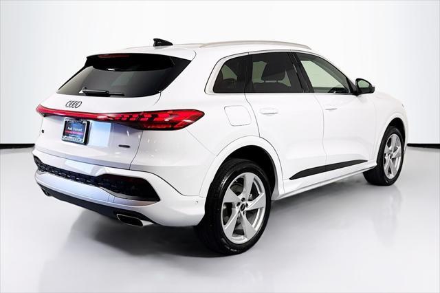 new 2025 Audi Q5 car, priced at $60,325