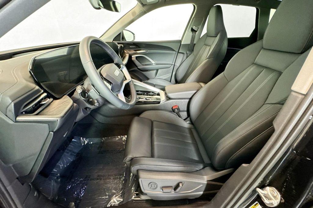 new 2025 Audi Q5 car, priced at $61,390