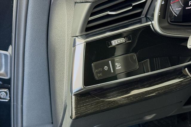 new 2025 Audi Q7 car, priced at $82,160