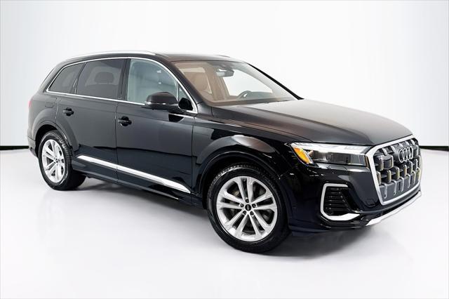 new 2025 Audi Q7 car, priced at $82,160