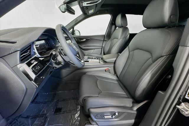 new 2025 Audi Q7 car, priced at $82,160