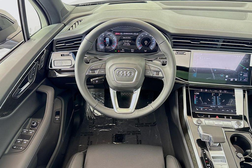 new 2025 Audi Q7 car, priced at $82,160