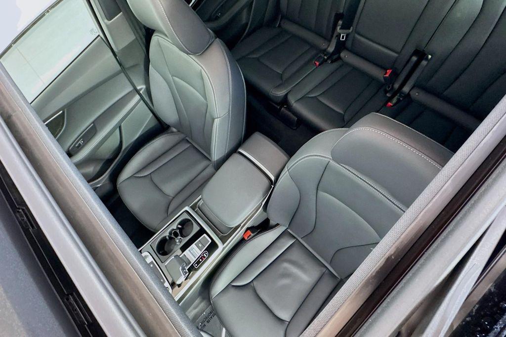 new 2025 Audi Q7 car, priced at $68,385