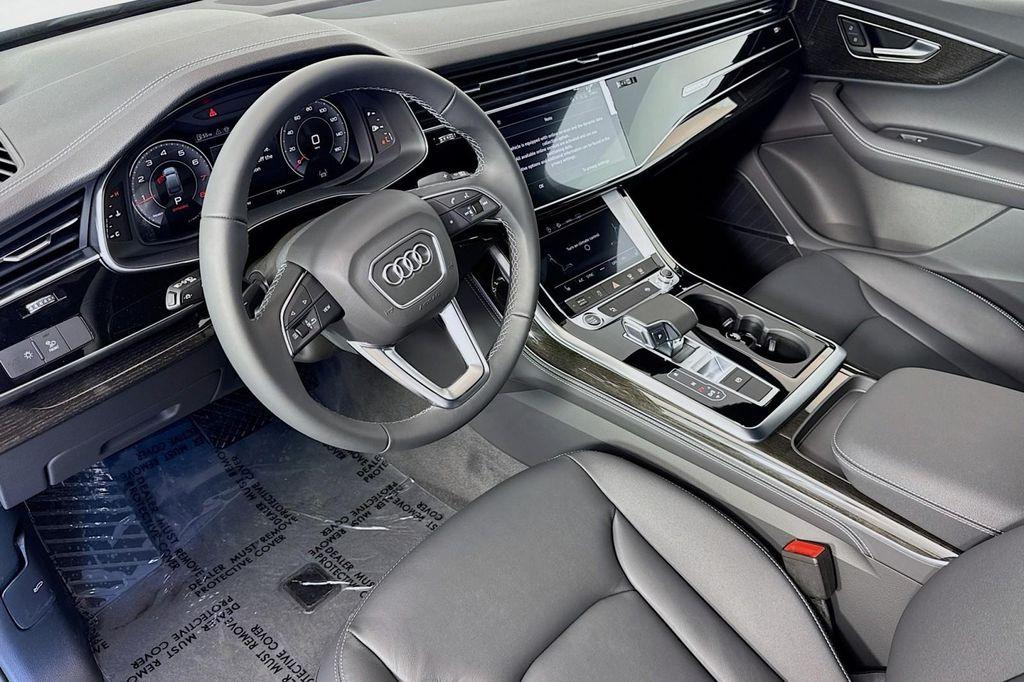 new 2025 Audi Q7 car, priced at $68,385