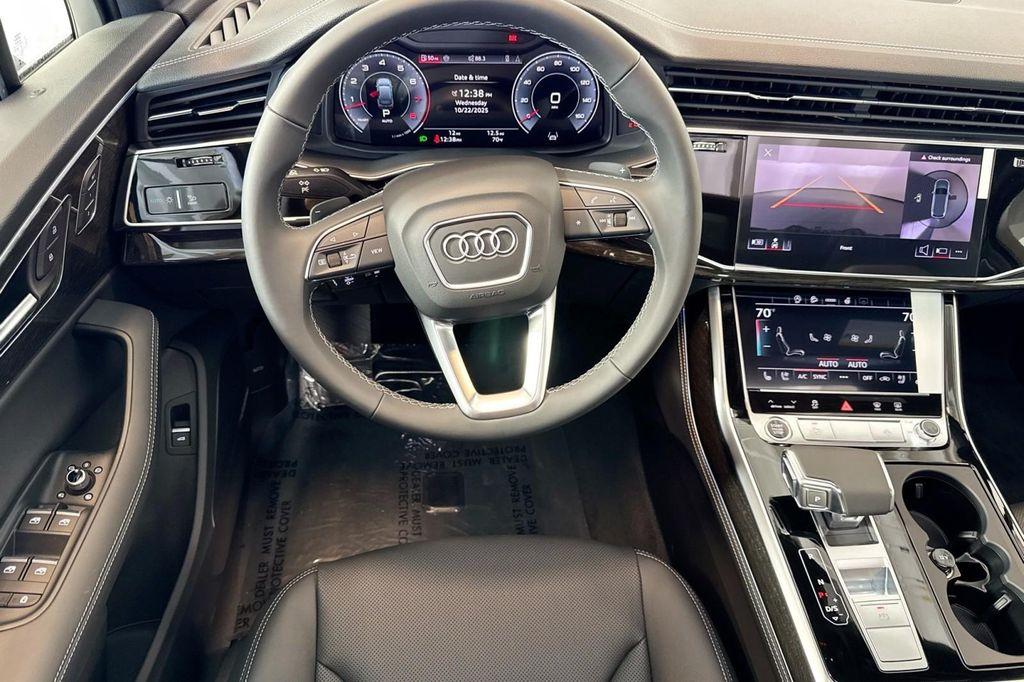 new 2026 Audi Q7 car, priced at $78,295