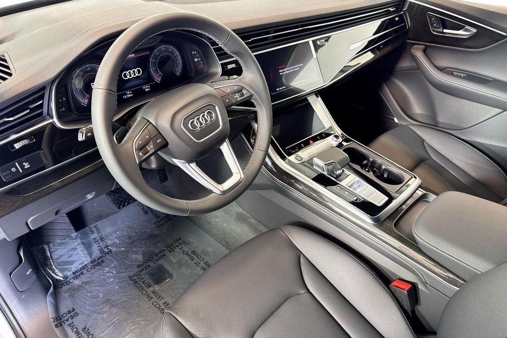 new 2026 Audi Q7 car, priced at $78,295