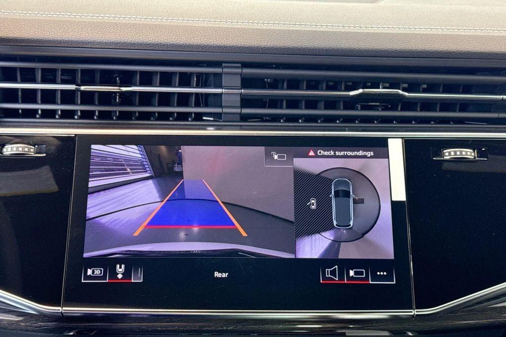 new 2026 Audi Q7 car, priced at $78,295