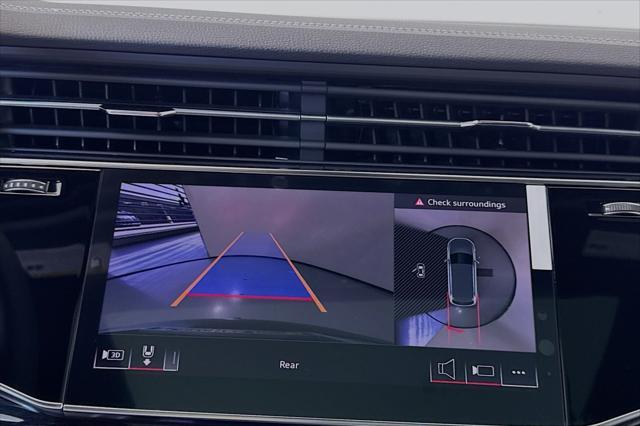 new 2025 Audi Q7 car, priced at $76,060