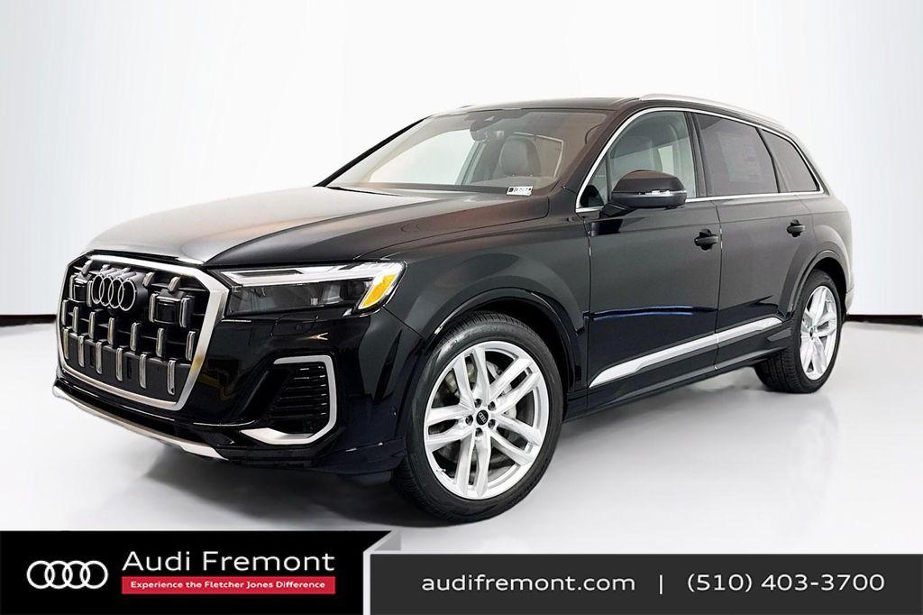 new 2025 Audi Q7 car, priced at $76,060