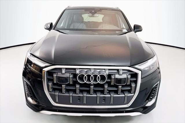 new 2025 Audi Q7 car, priced at $76,060