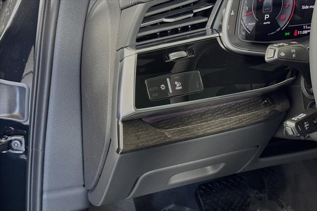 new 2025 Audi Q7 car, priced at $76,060