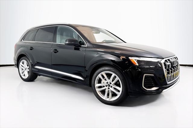 new 2025 Audi Q7 car, priced at $76,060