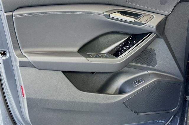 new 2025 Audi Q6 e-tron car, priced at $65,940